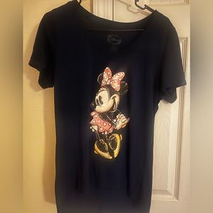 Women’s Disney Minnie Mouse tee shirt.